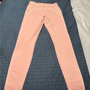 NWOT Alo Yoga Ballet Pink Heart Throb Leggings